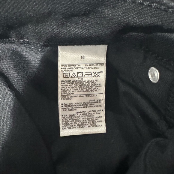 Old Navy Black Straight Leg Jeans - Picture 6 of 6